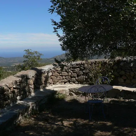 빌라 Couvent De Tuani