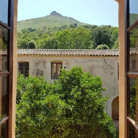 Couvent De Tuani فيلة