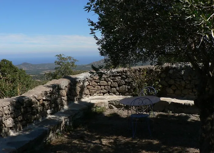 Vila Couvent De Tuani