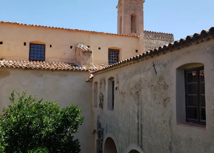 Couvent De Tuani Vila Costa